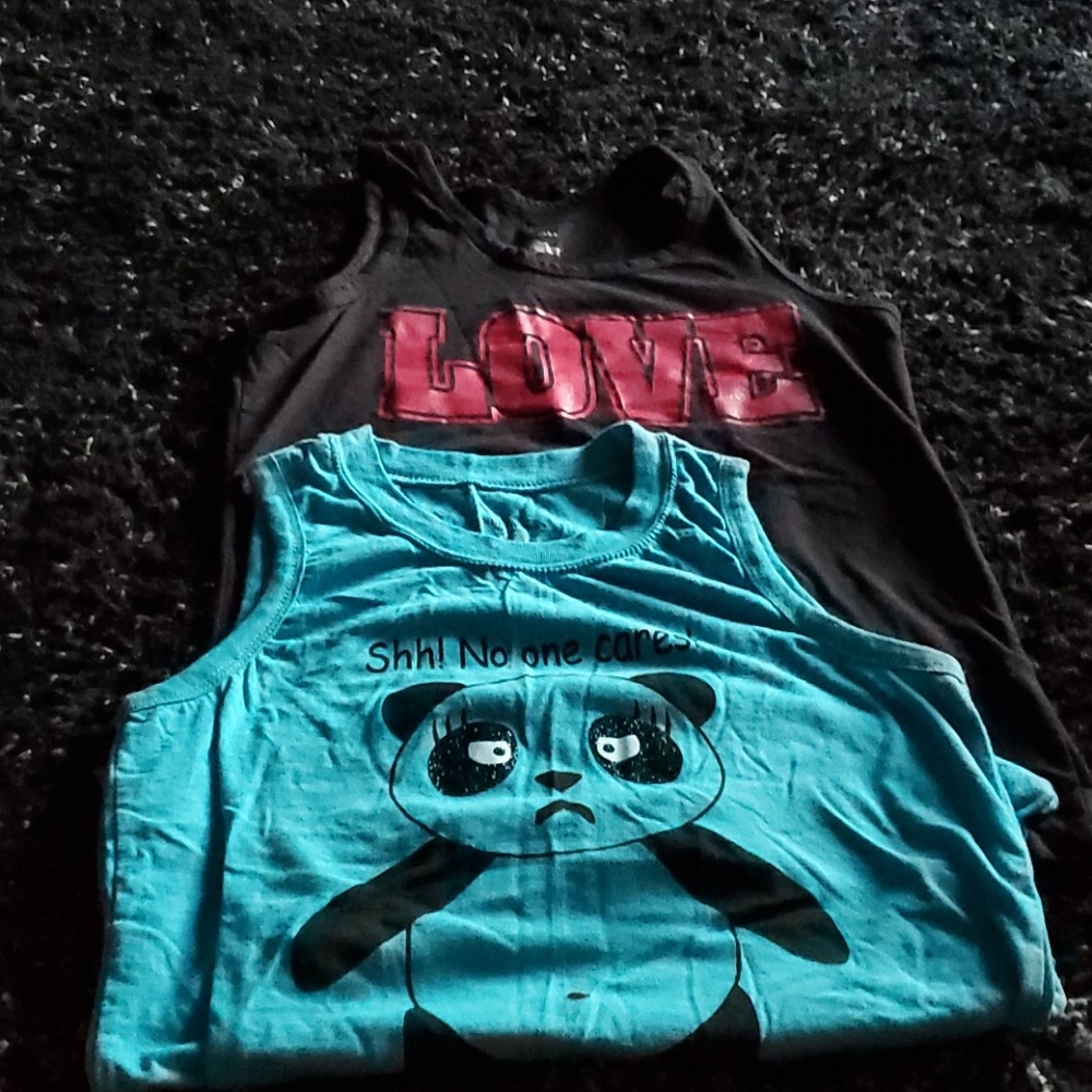 2 tank tops